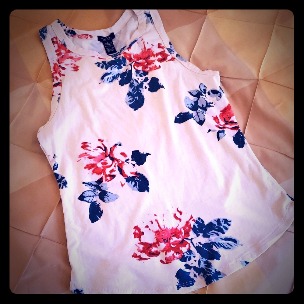 Rue21 tank